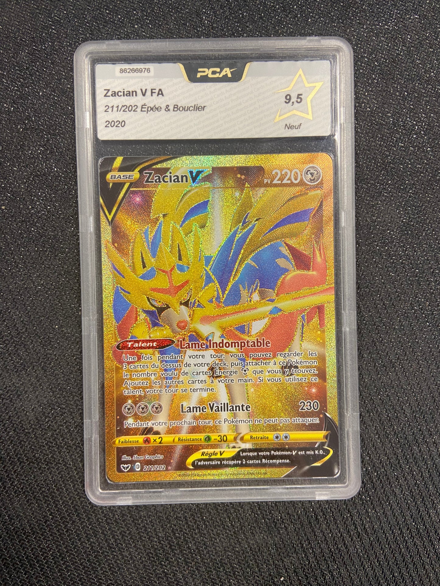 Carte Pokémon Zacian V FA Gold 211/202 PCA 9.5 Epée & Bouclier